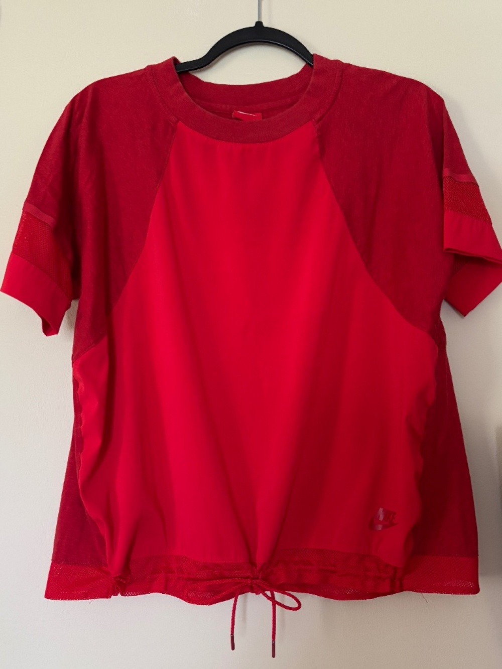 Nike Top Women’s Red Running Workout Exercise